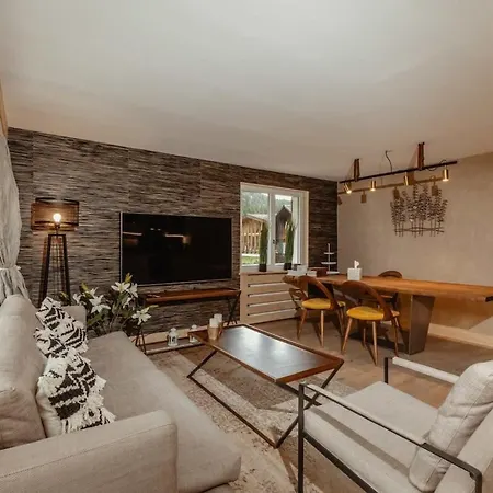 Apartment Luxurious Flat With Terrace Stunning Views