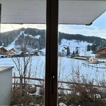 Luxurious Flat With Terrace Stunning Views Apartamento Gstaad